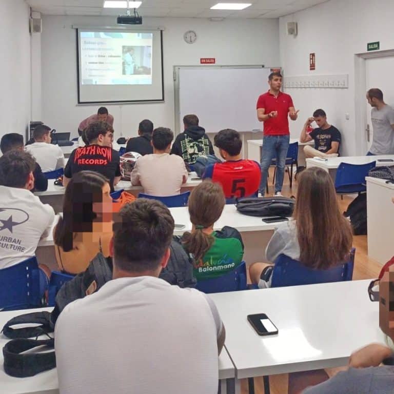 charla formacion profesional almeria salud